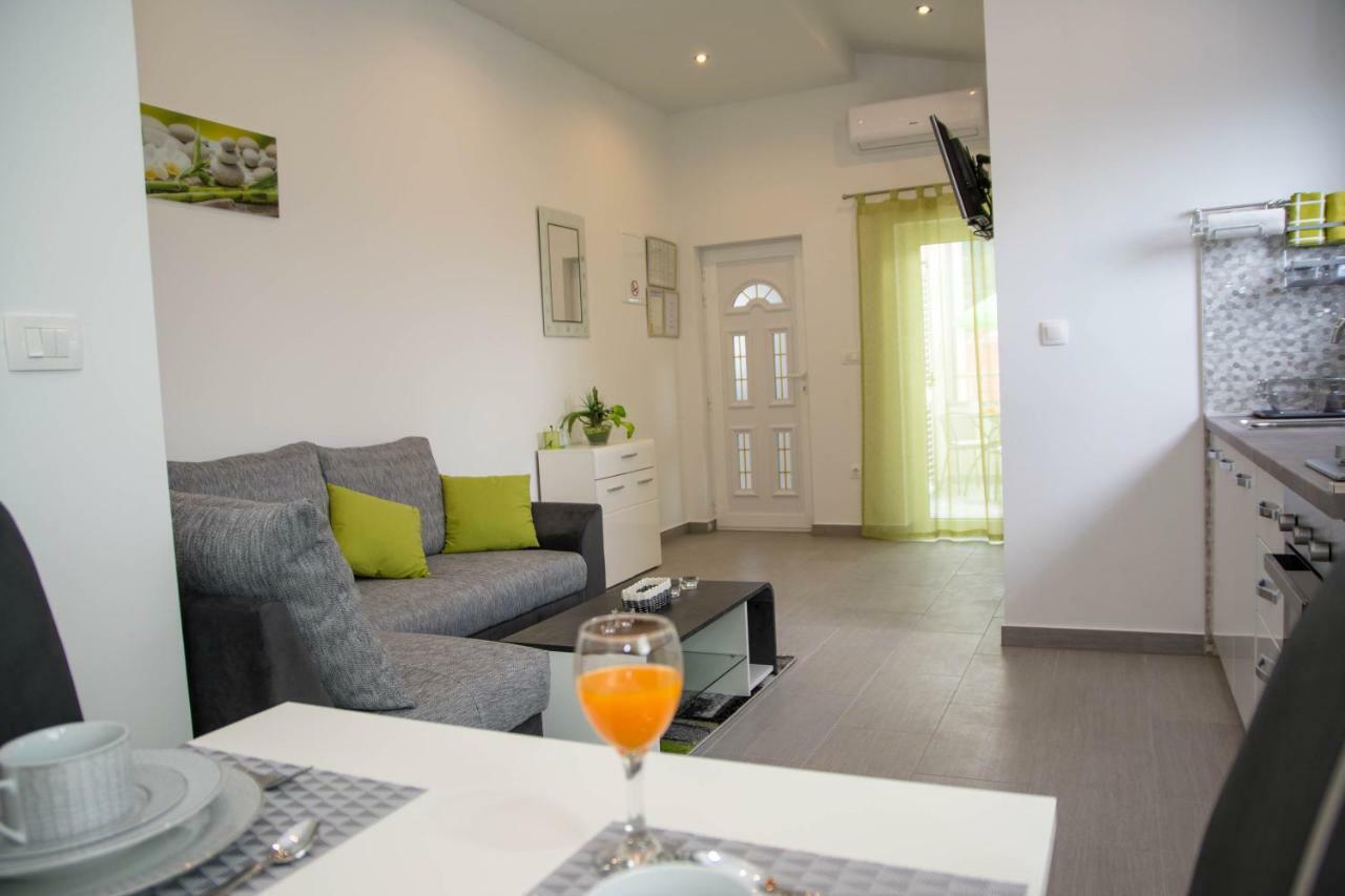 Apartment Sara Kaštela Esterno foto